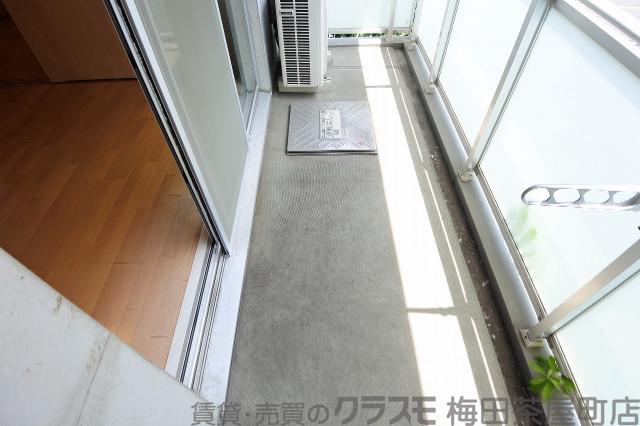 23/30 バルコニー