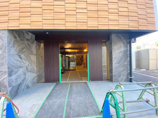 29/30 エントランス