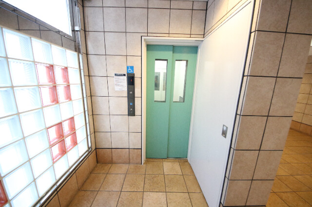 3/7 エントランス