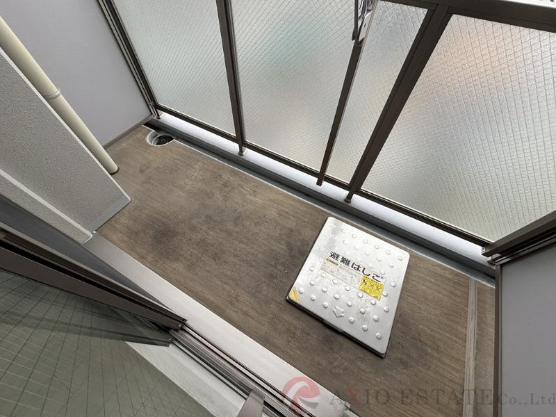 19/30 バルコニー