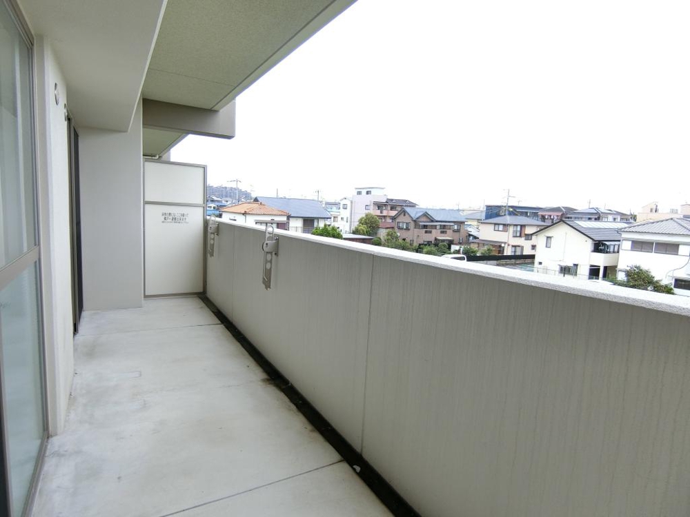 19/30 バルコニー