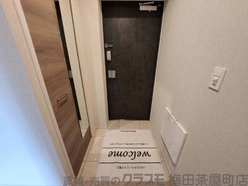 19/30 玄関