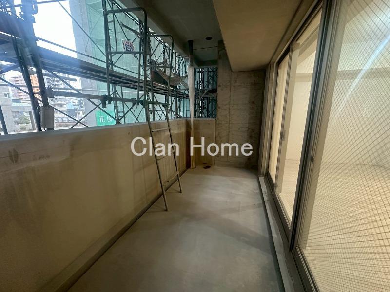 19/28 バルコニー