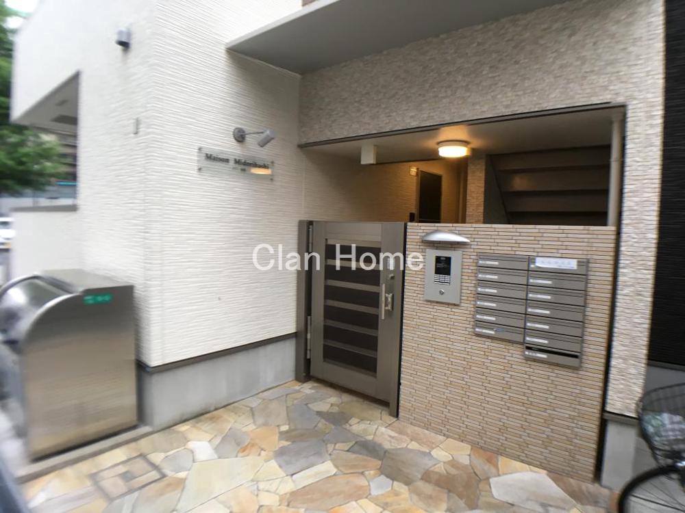 2/3 エントランス