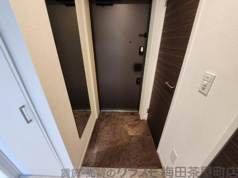 17/30 玄関