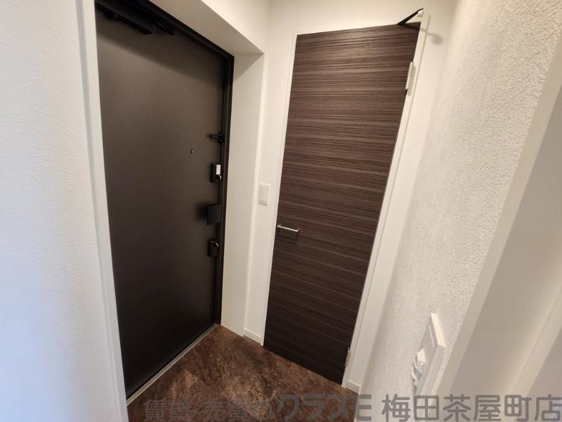 14/30 玄関