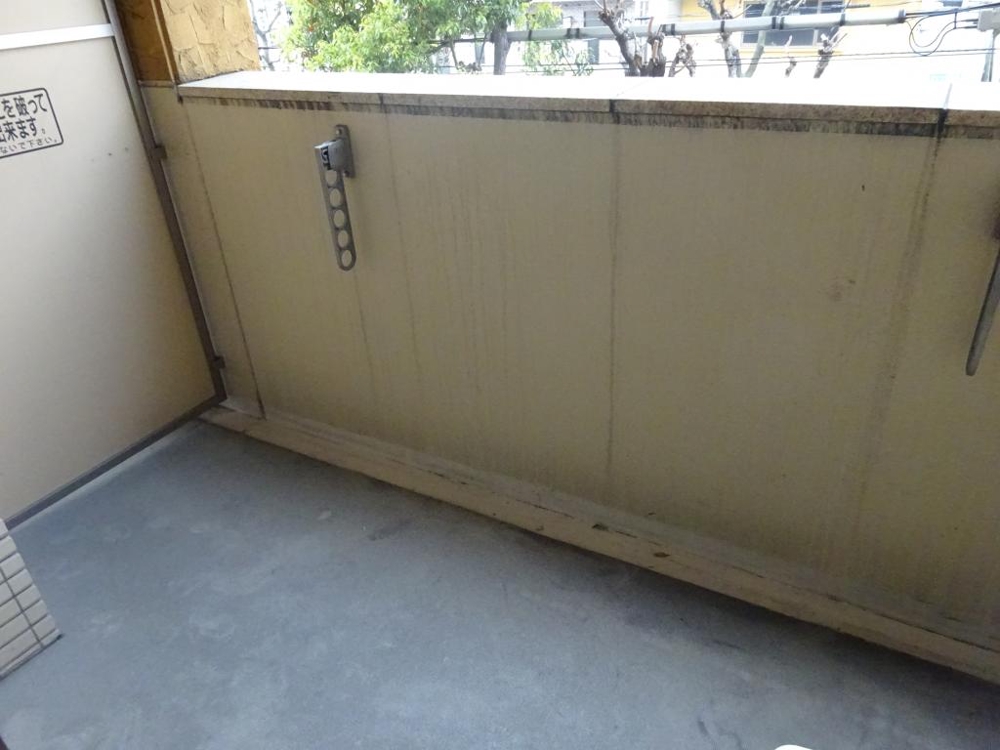 19/30 バルコニー