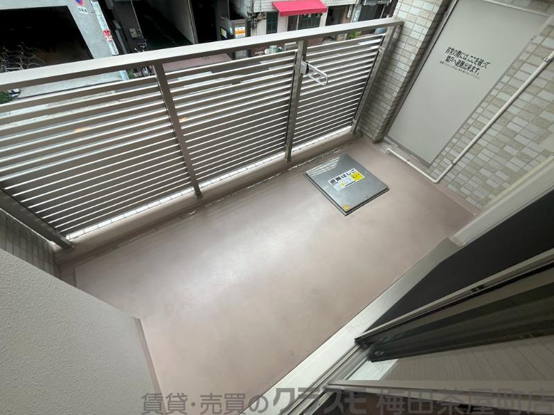 23/30 バルコニー