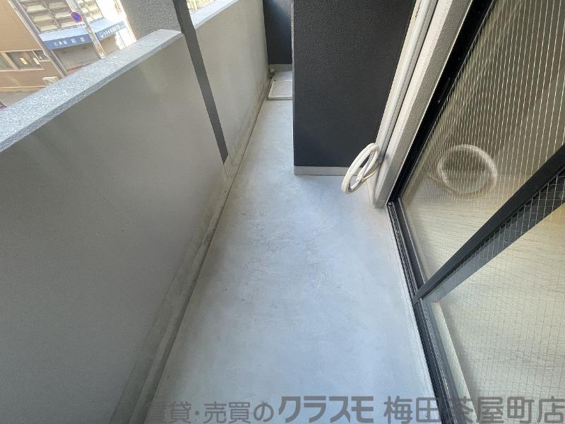 23/30 バルコニー