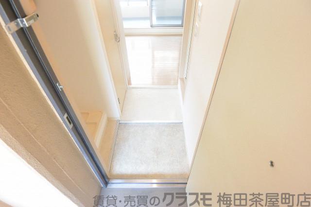 14/30 玄関