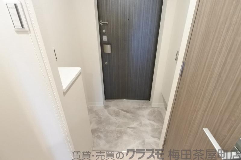 14/30 玄関