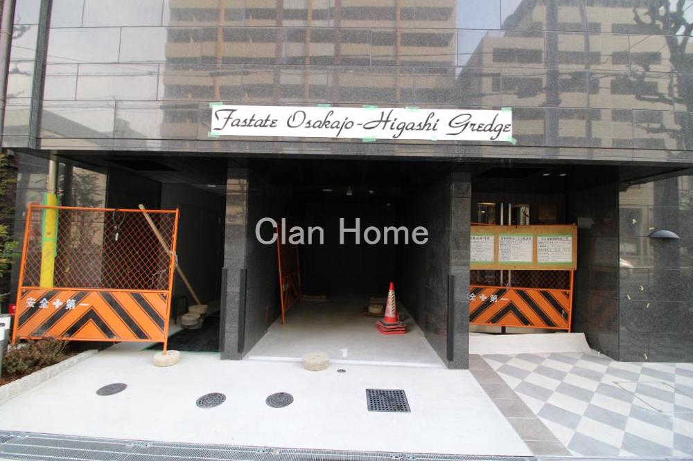 26/30 エントランス