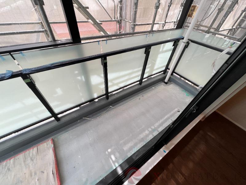 21/30 バルコニー