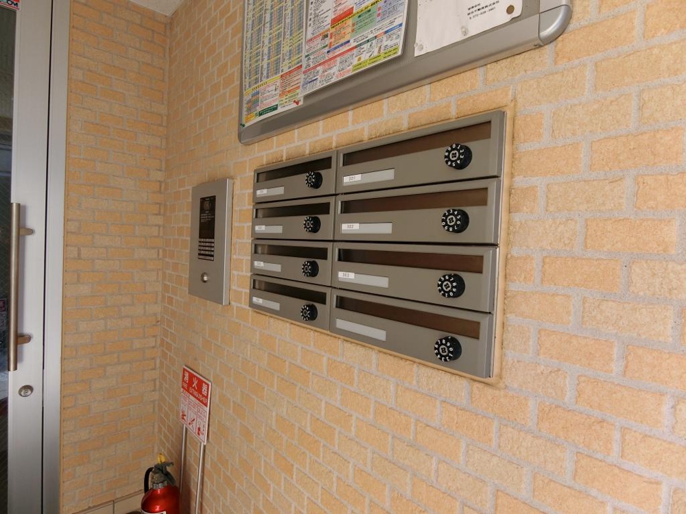 26/30 エントランス