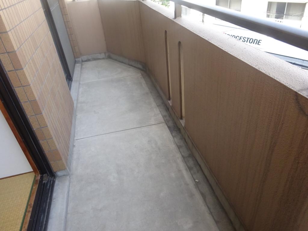 18/30 バルコニー