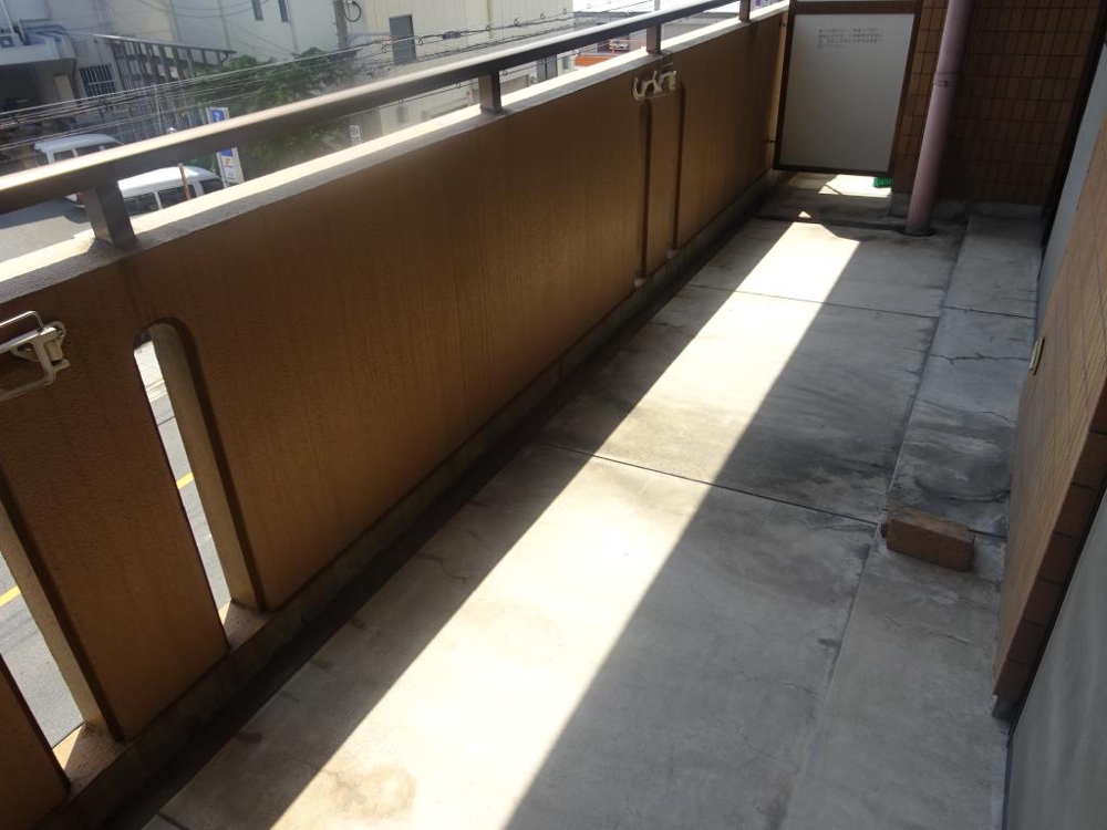 19/30 バルコニー