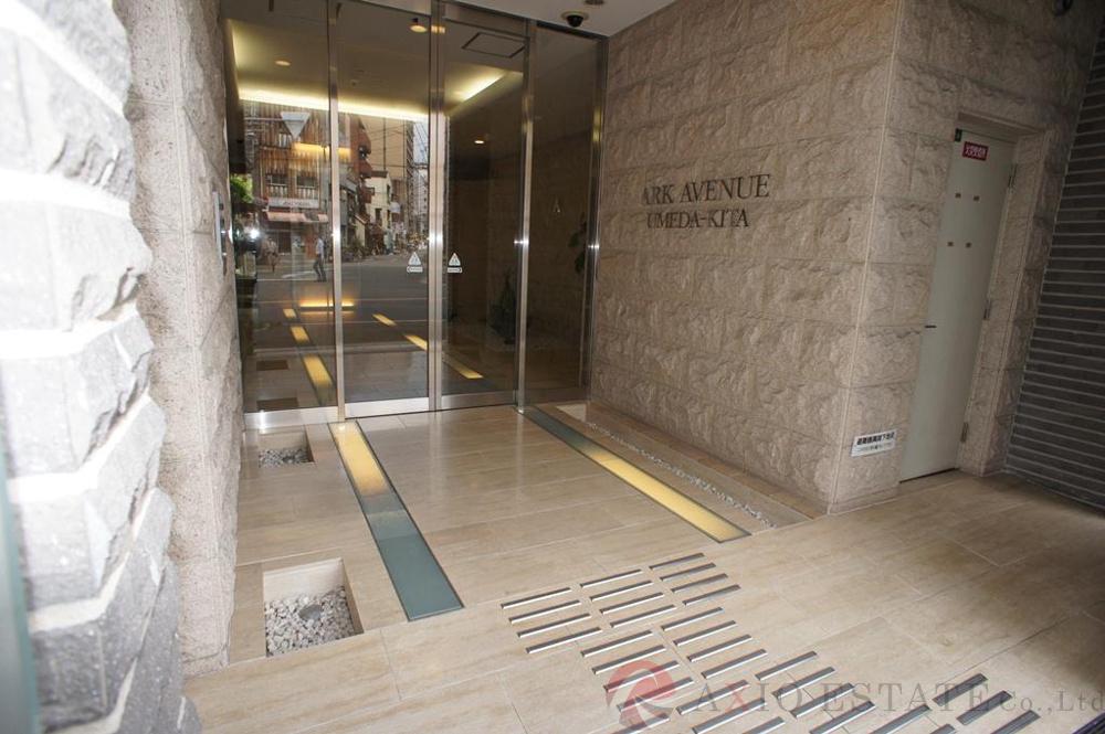 22/30 エントランス