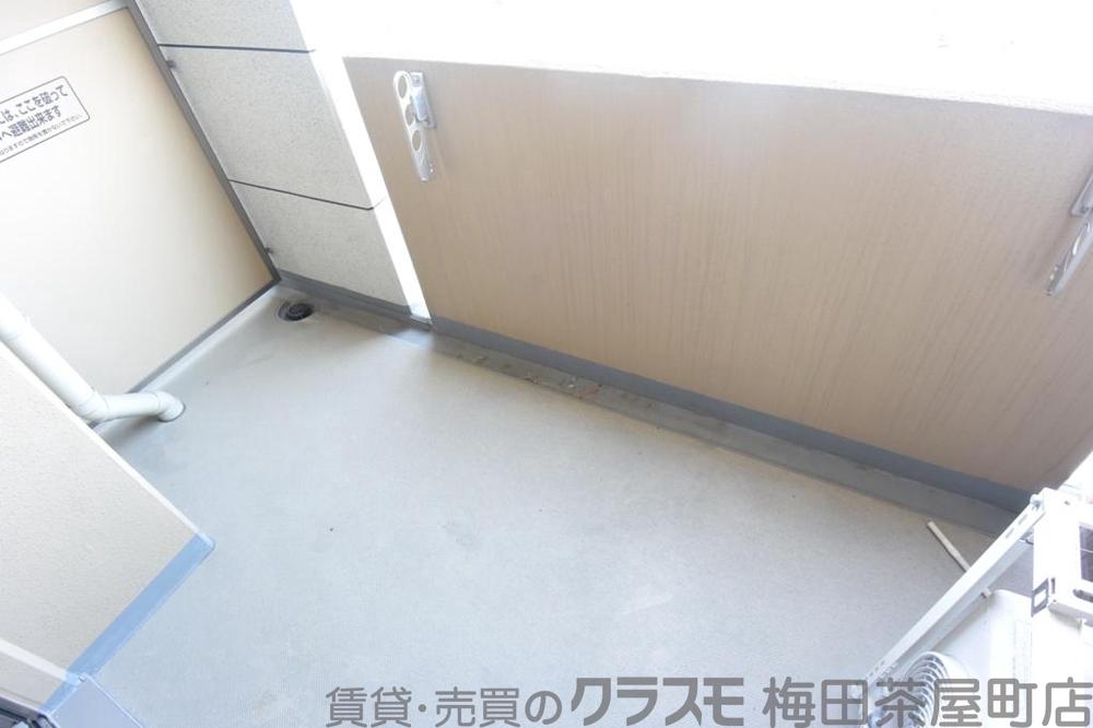 21/30 バルコニー