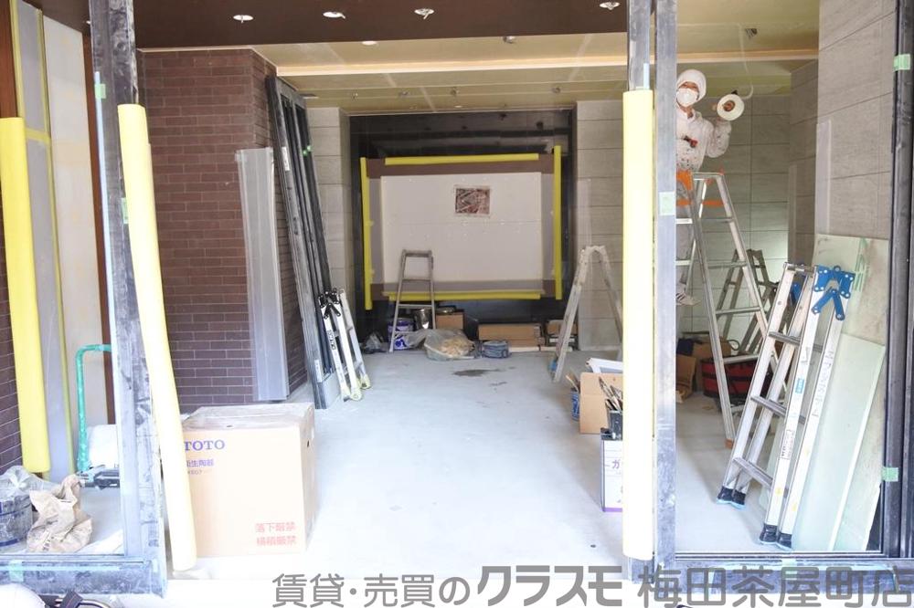 26/30 エントランス