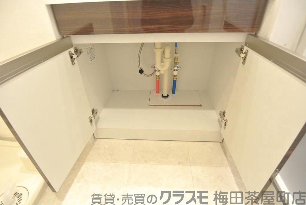 14/30 室内