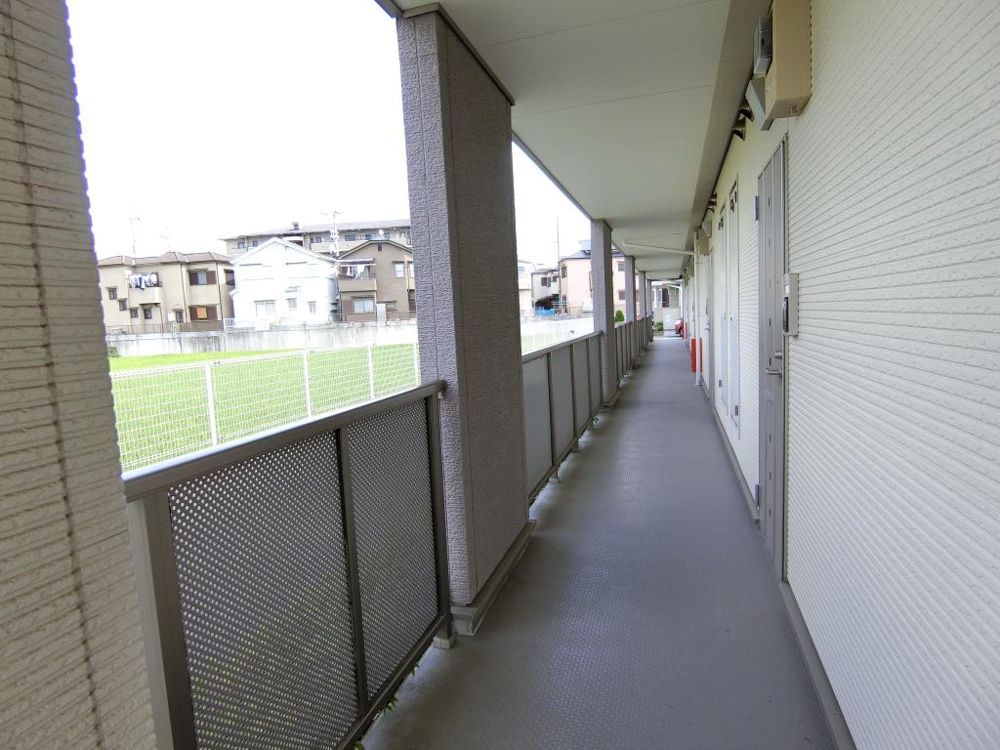 26/30 エントランス