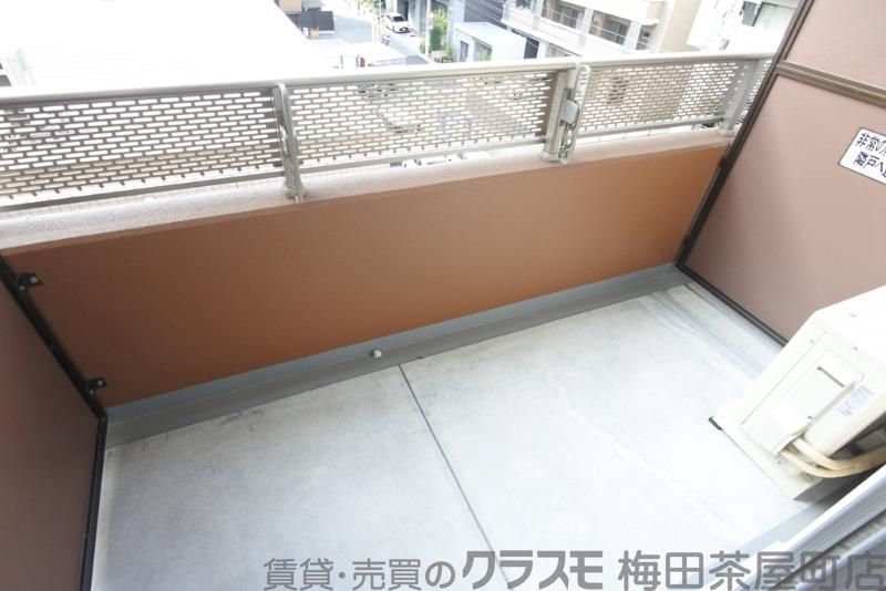 22/30 バルコニー
