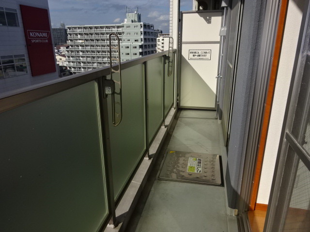 25/30 バルコニー