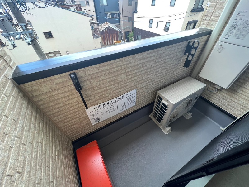 21/30 バルコニー