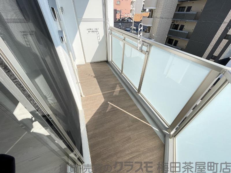 23/30 バルコニー