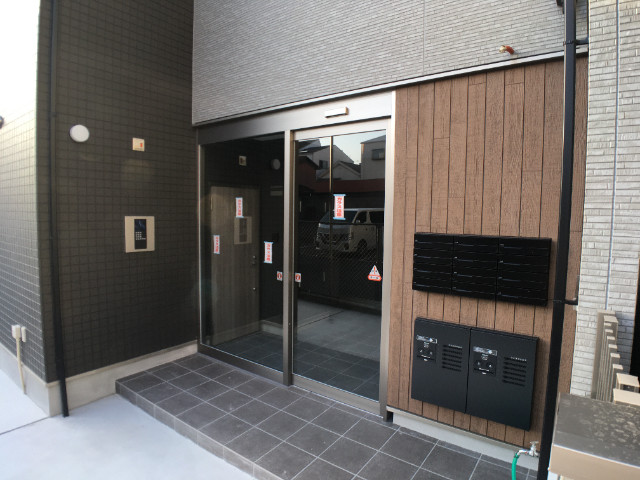 29/30 エントランス