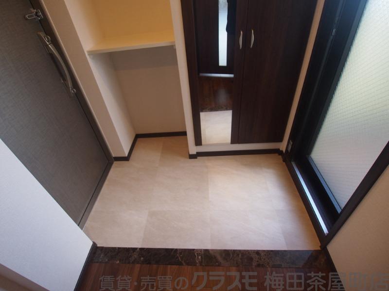 14/30 玄関