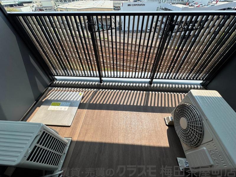 21/30 バルコニー