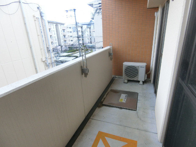 19/30 バルコニー