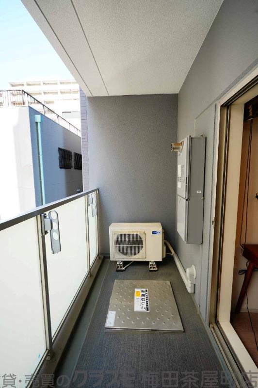 23/30 バルコニー