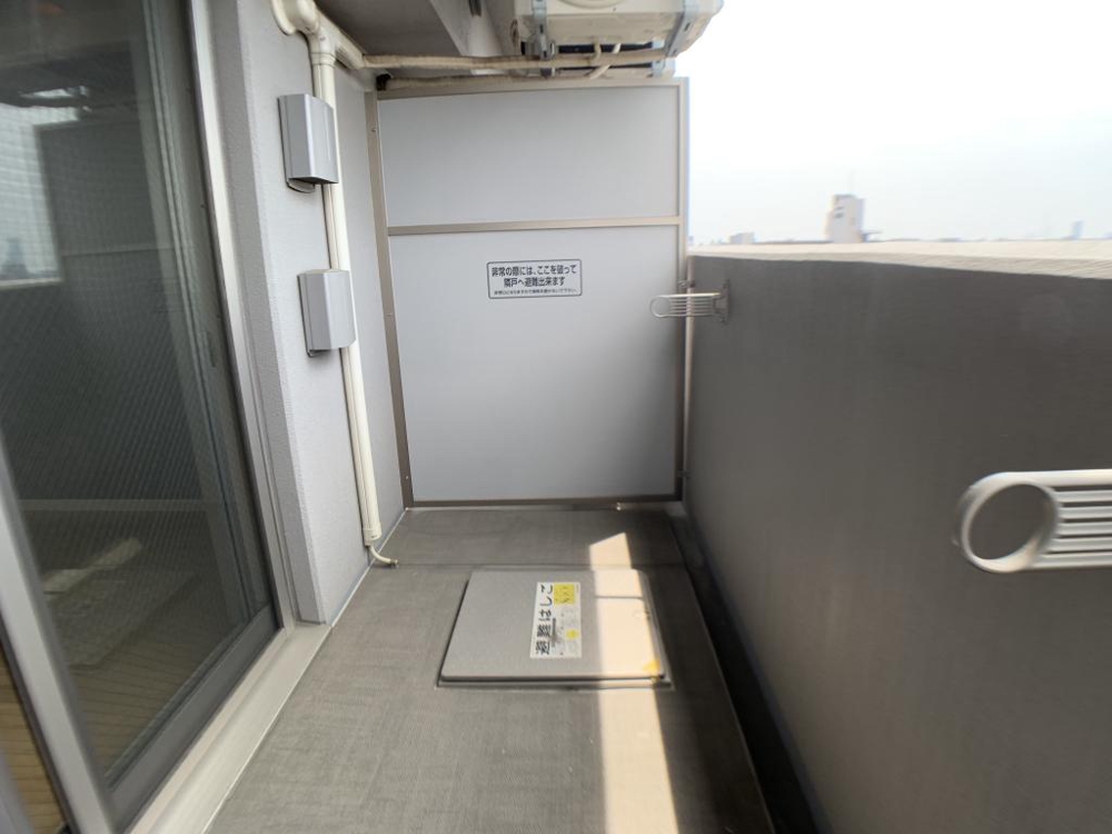 20/30 バルコニー