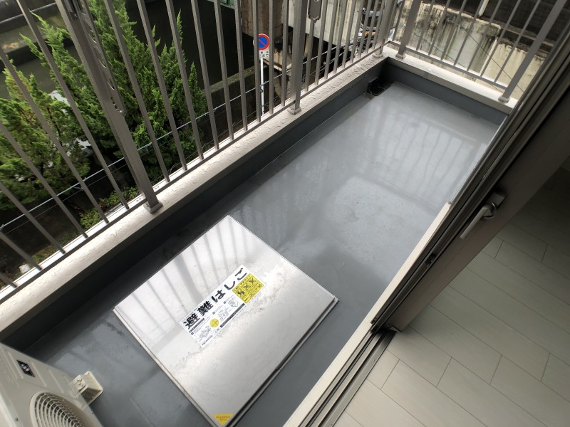 19/30 バルコニー