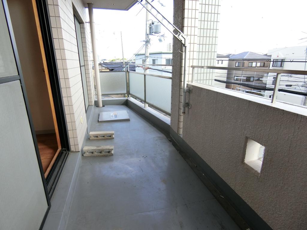 20/30 バルコニー