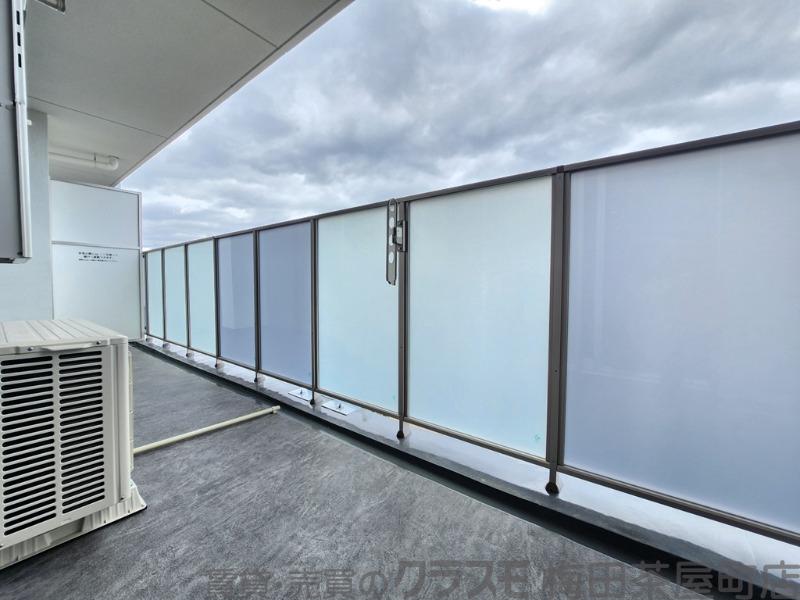 23/30 バルコニー