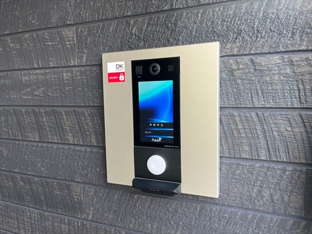 25/30 エントランス