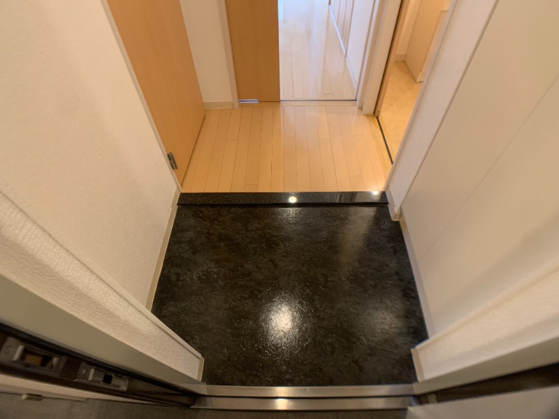 14/30 玄関