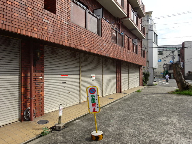 17/25 駐車場