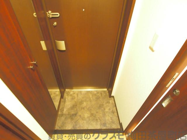 17/30 玄関