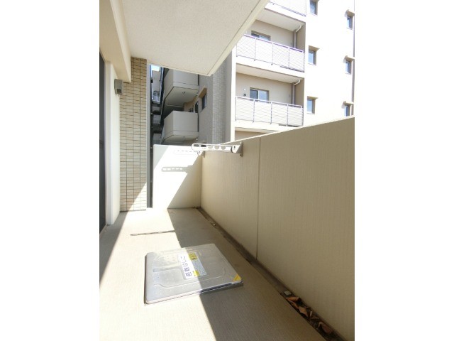 23/30 バルコニー