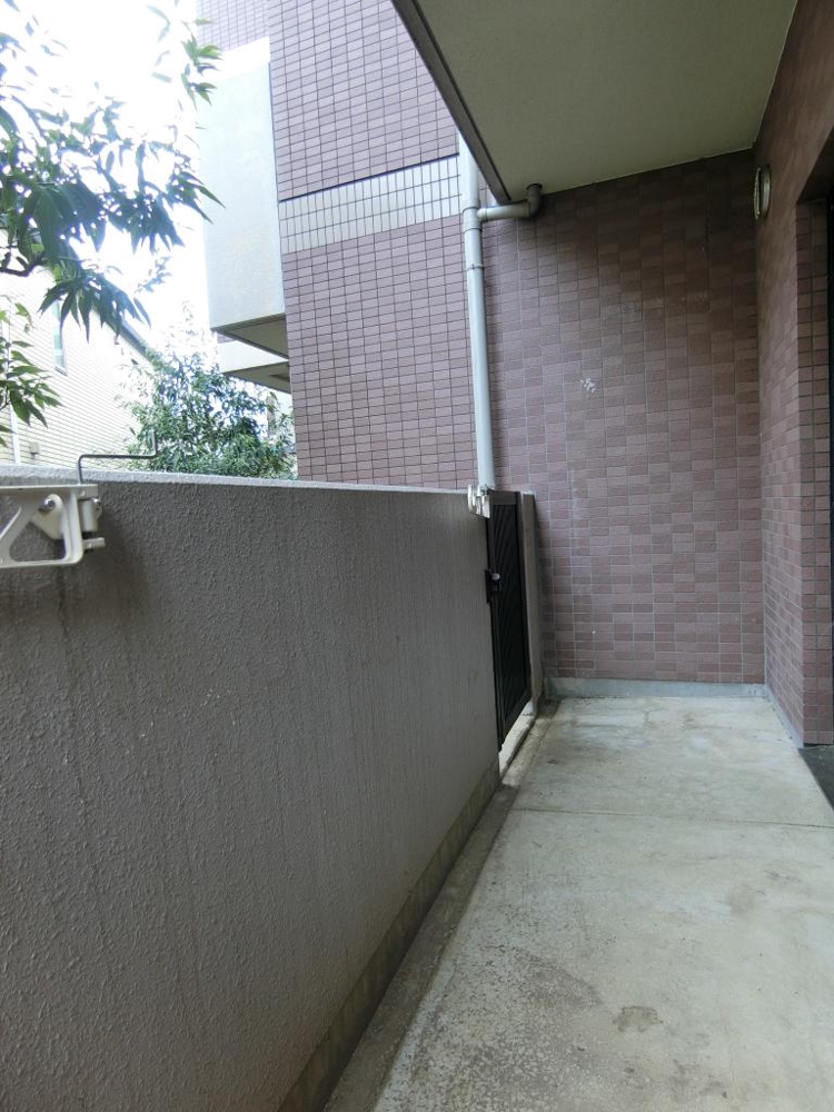 19/30 バルコニー