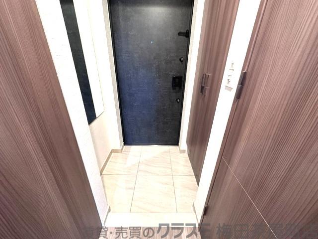 14/30 玄関