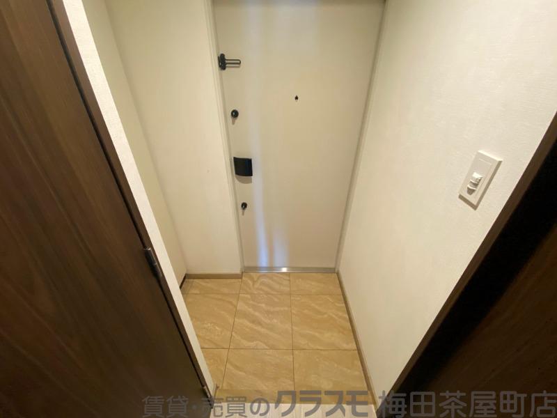 14/30 玄関