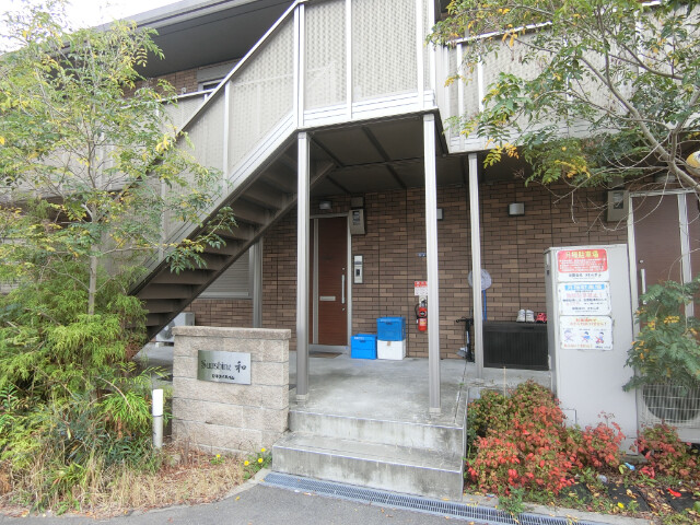 28/30 エントランス