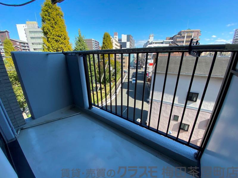 21/30 バルコニー