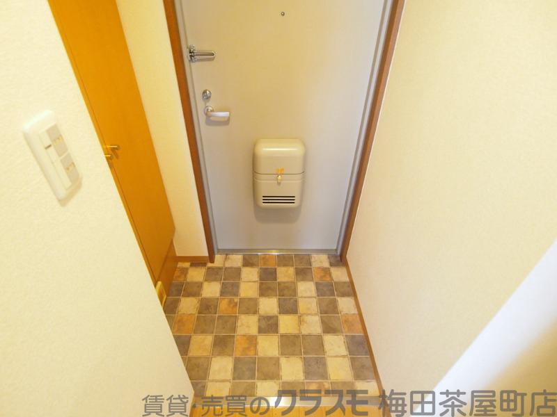 14/30 玄関