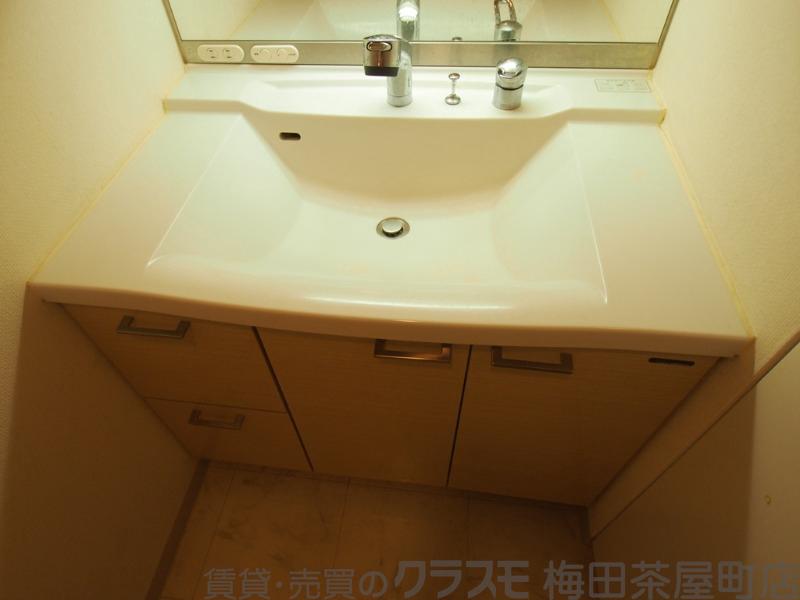 23/30 洗面